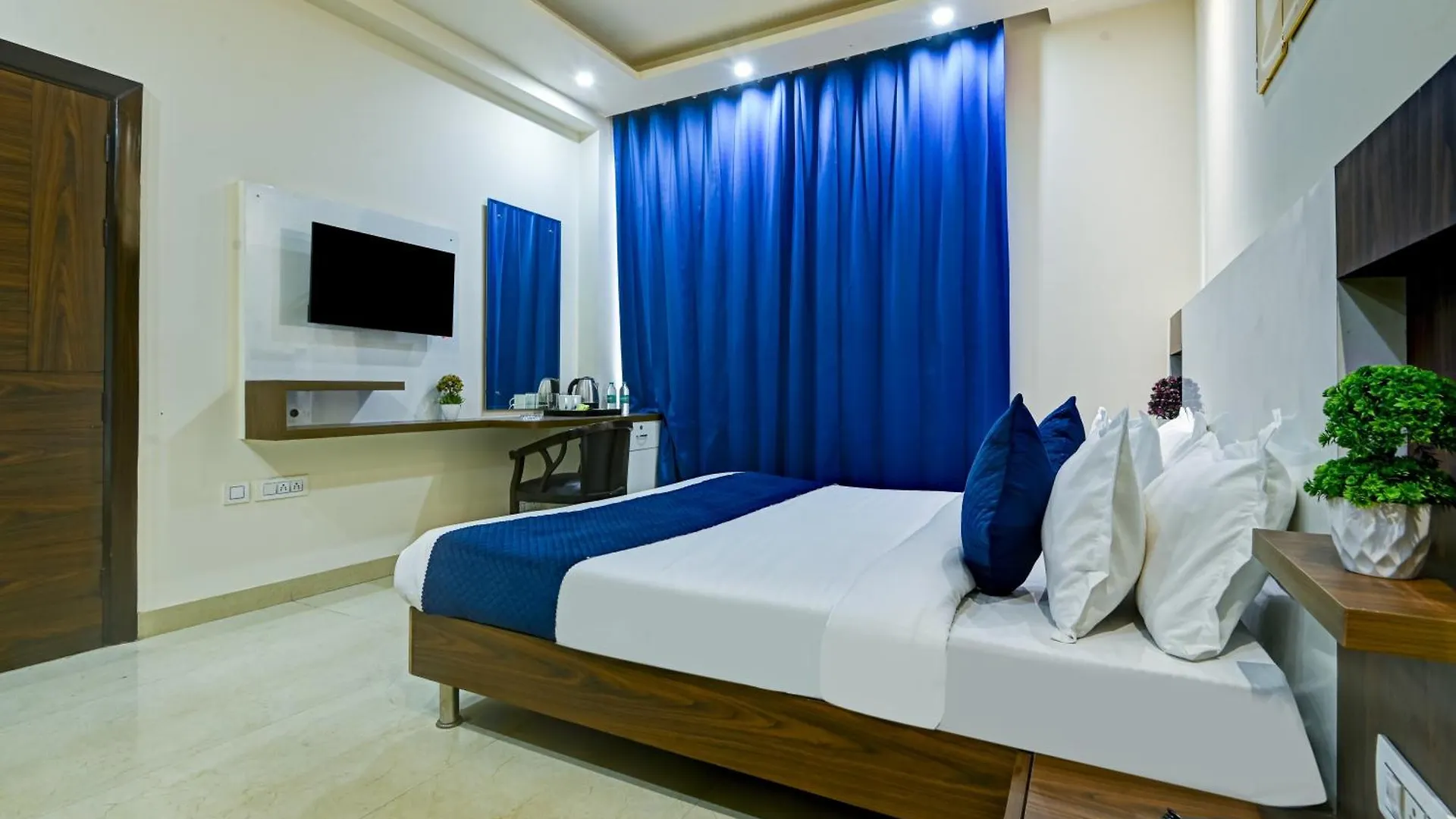 Nexhub Stay - Unitech Cyber Park Gurgaon
