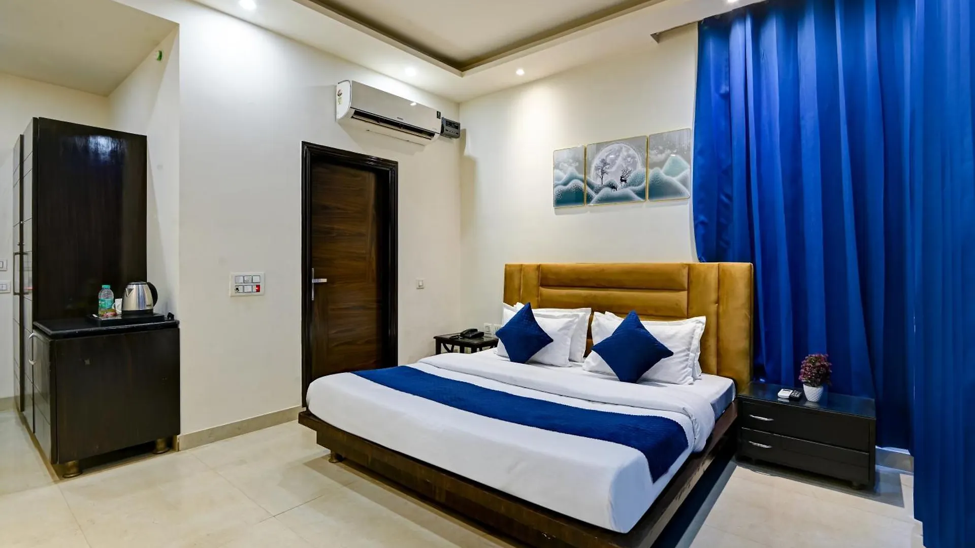 Nexhub Stay - Unitech Cyber Park Gurgaon